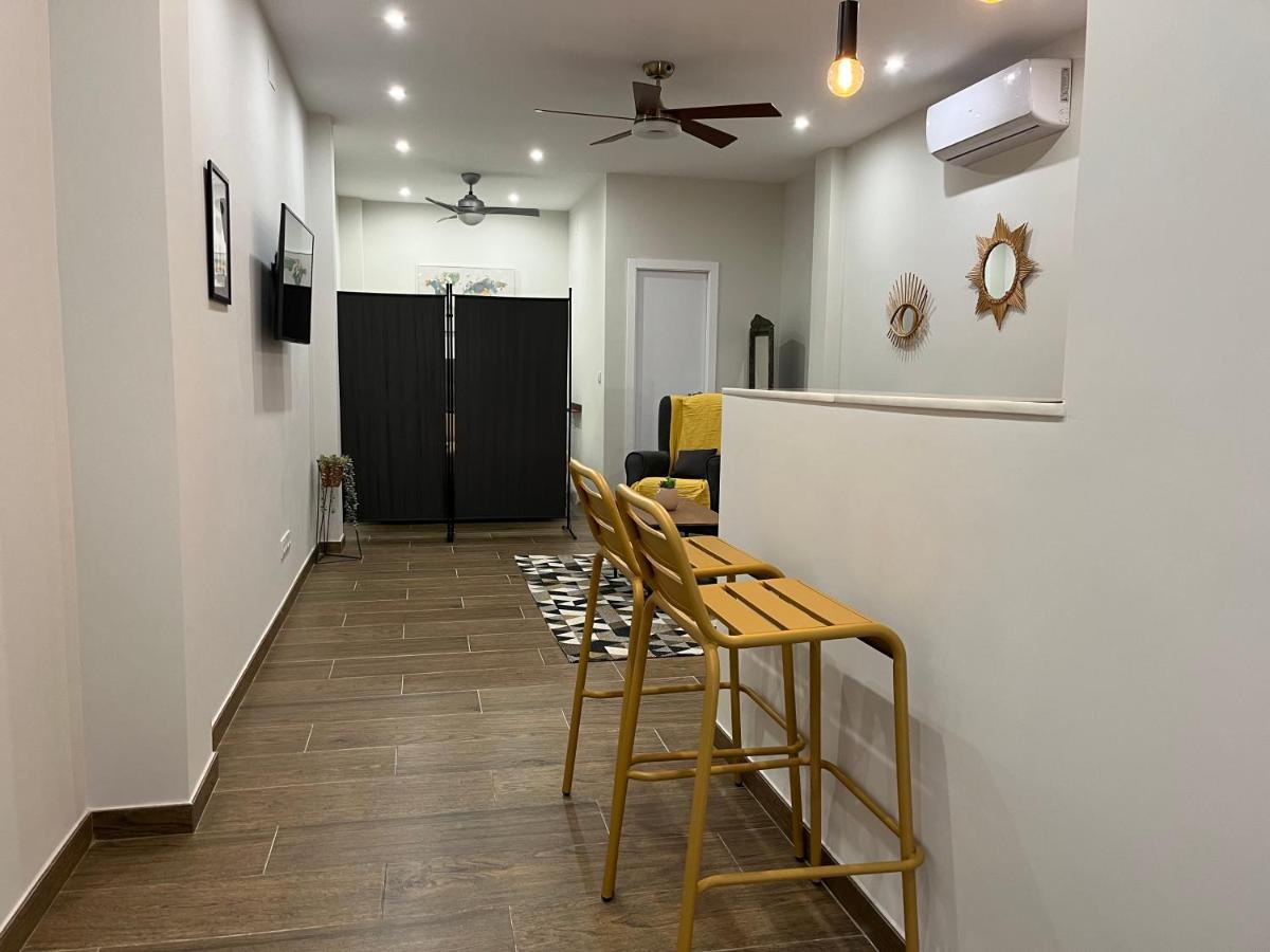Acogedor Apartamento En La Buhaira Seville Luaran gambar