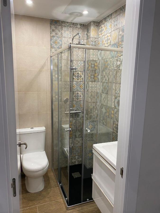 Acogedor Apartamento En La Buhaira Seville Luaran gambar